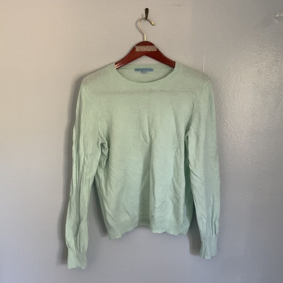 Light Frost Green Mint 100% Cashmere Super Soft Antonio Melani Crew Neck Sweater - Picture 3 of 5